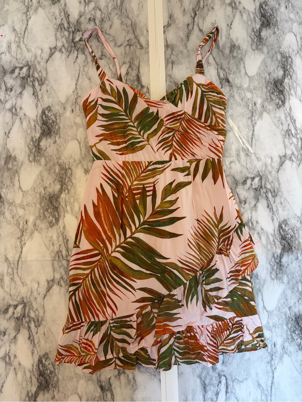 Forever‎ 21 Leaf Pink short Mini Dress in size S